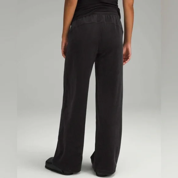 Lululemon Scuba Mid-Rise Wide-Leg Pant *Velvet Cord in Black - Picture 2 of 9